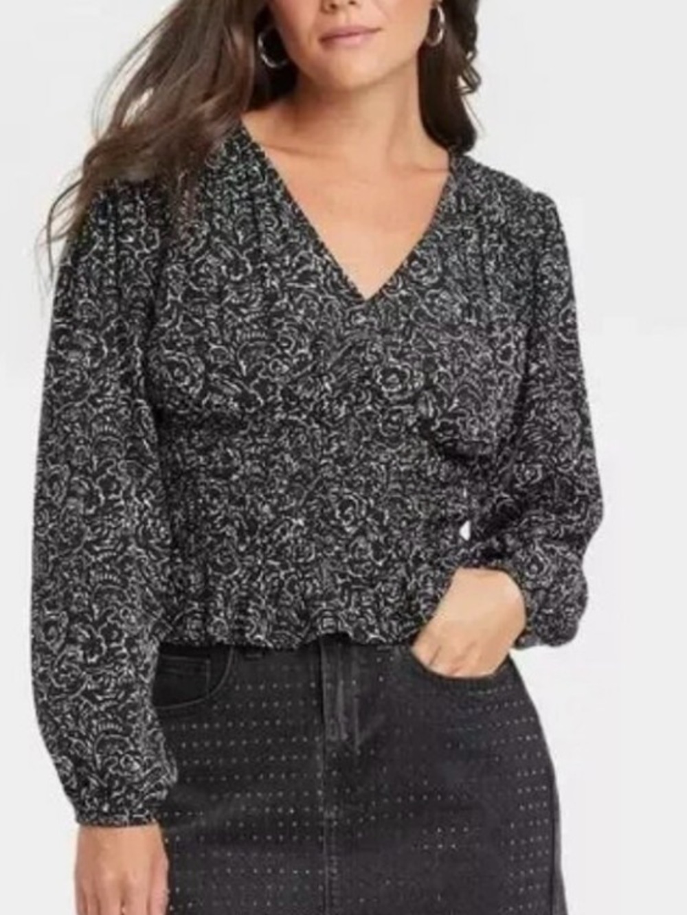 Universal Thread Women's M Black/White Long Sleeve Smocked Blouse